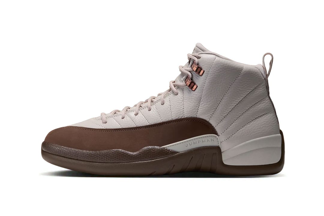 La Air Jordan 12 Fireside, empeigne crème et garde-boue cacao