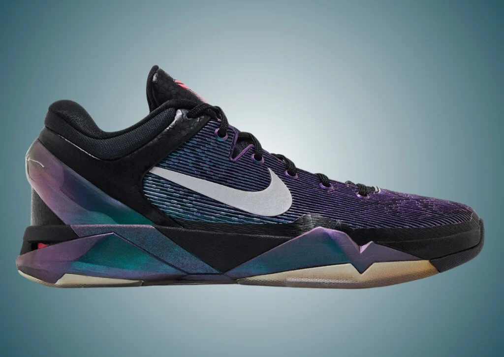 Nike Kobe 7 Protro Invisibility Cloak à finition iridescente noire