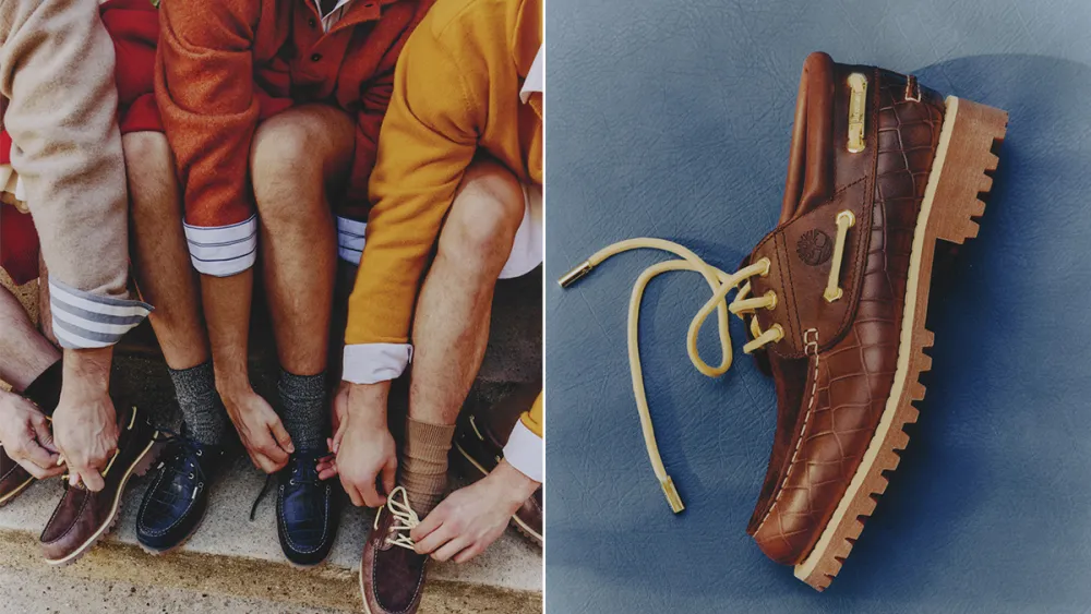 Deux paires de boat shoes Timberland x Jacquemus en cuir embossé façon crocodile, une brune et une bleu marine, posées côte à côte.