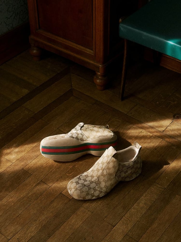 Vue de profil de la sneaker Gucci Drip