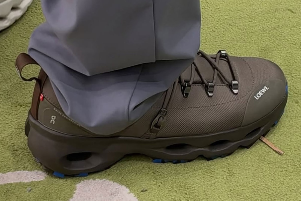 LOEWE x On Cloudsolo Hiker portée en extérieur